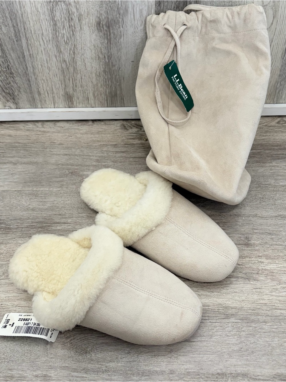 VTG L.L.Bean White Suede Shearling Lined Slippers Women's New Size 8